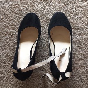 Women's shoes